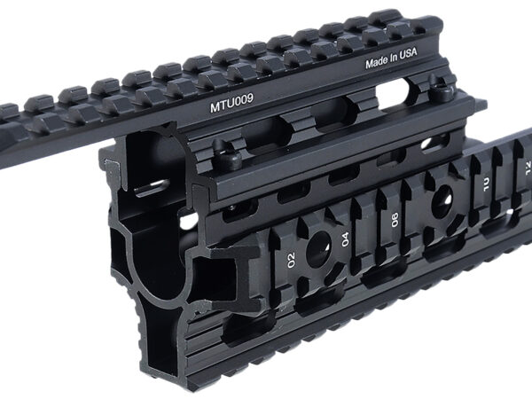 UTG MTU009 UNIVERSAL AK QUAD RAIL HANDGRD