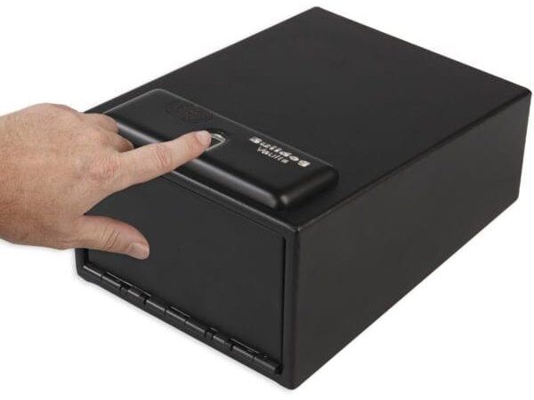 Bulldog Magnum Biometric Pistol Vault- 11.5"x8"x5.5"